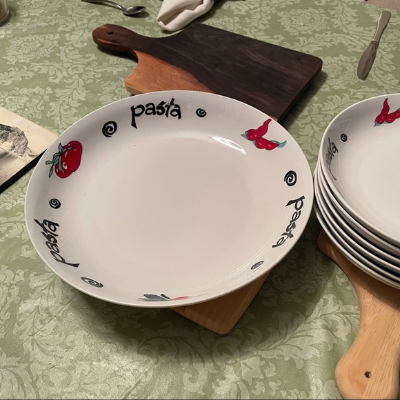 Set of 7 Porcelain Pasta Dishes - Picture 5 of 6